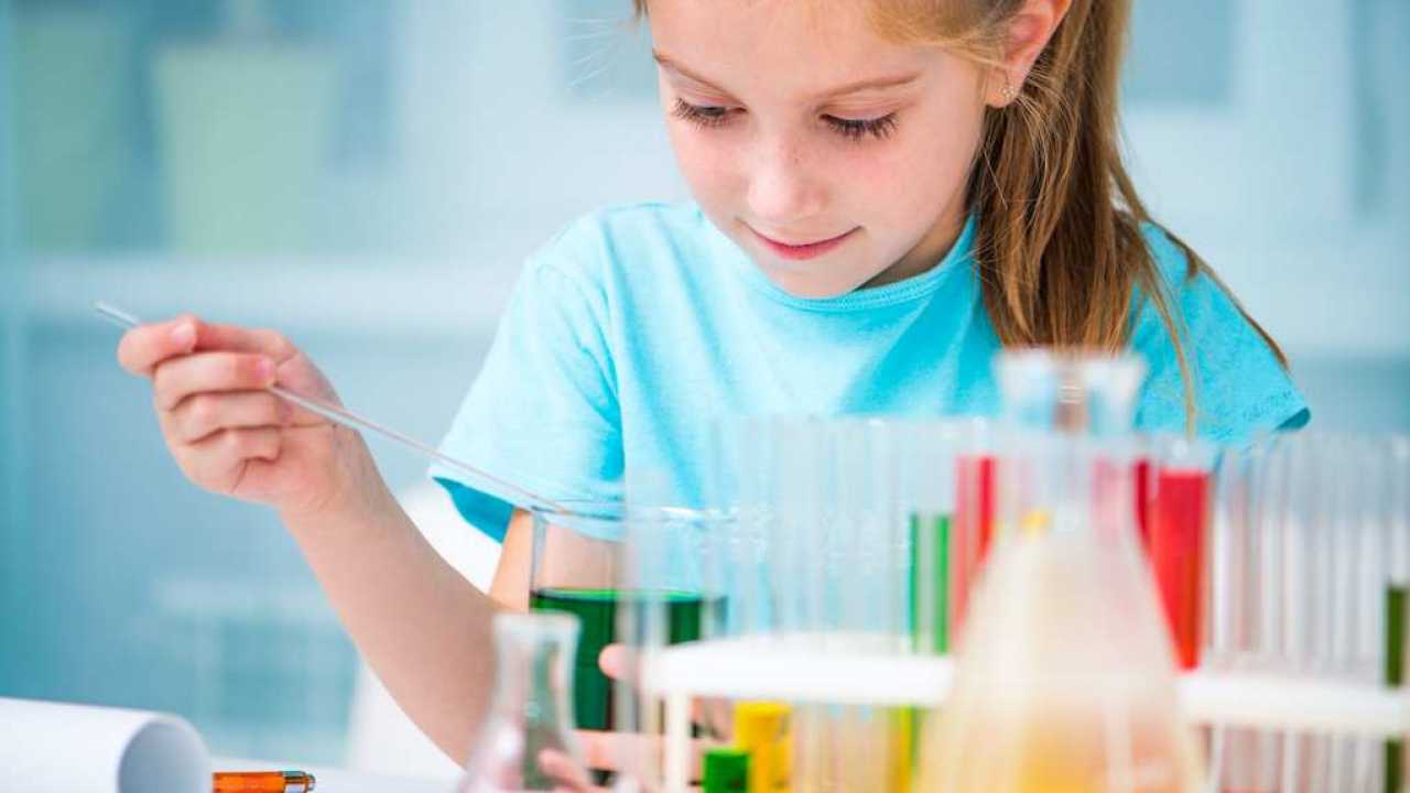 22 Fun and Educational Science Kits Parents Can Find Online