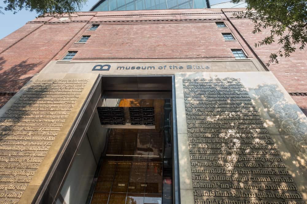 Science Tries to Discover the Authenticity of the Dead Sea Scrolls 