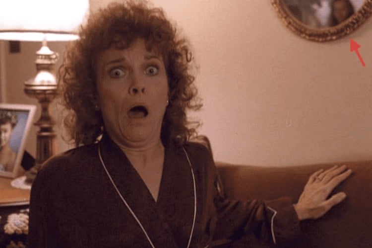 40+ Funny And Surprising TV Mistakes You Never Noticed