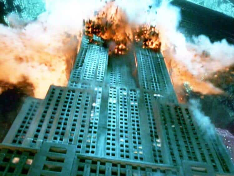 35 Giant Movie Bloopers Even The Biggest Movies Can&#8217;t Hide