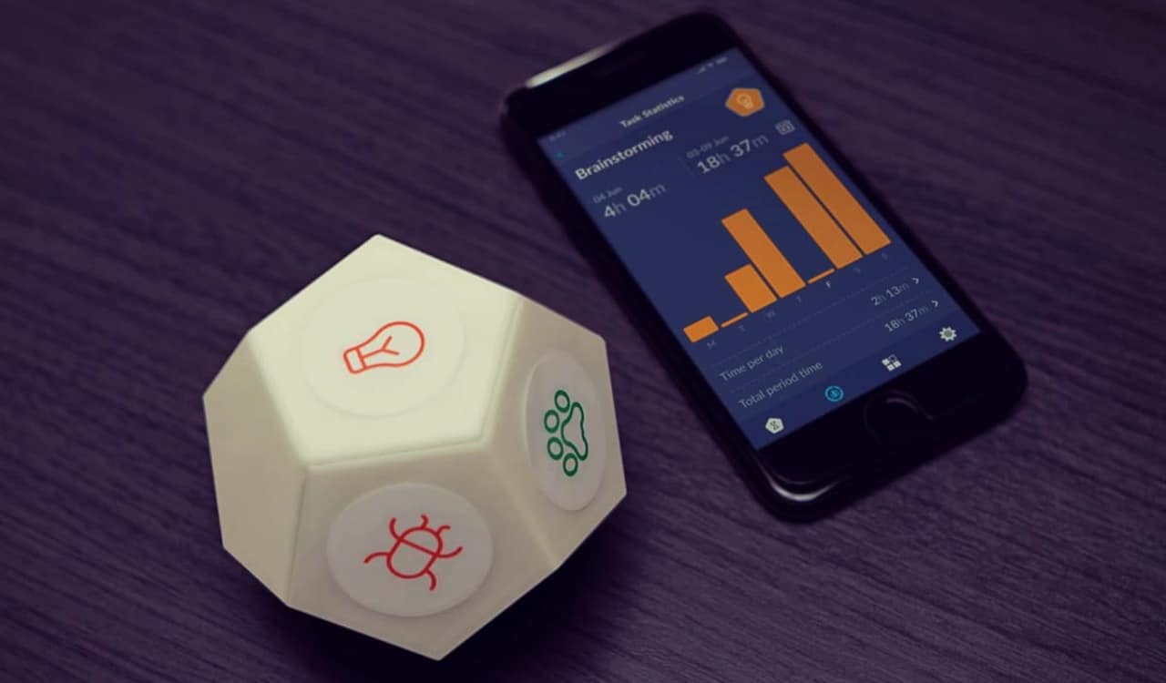 Impressive Home Office Gadgets To Add To this Year&#8217;s Wish List