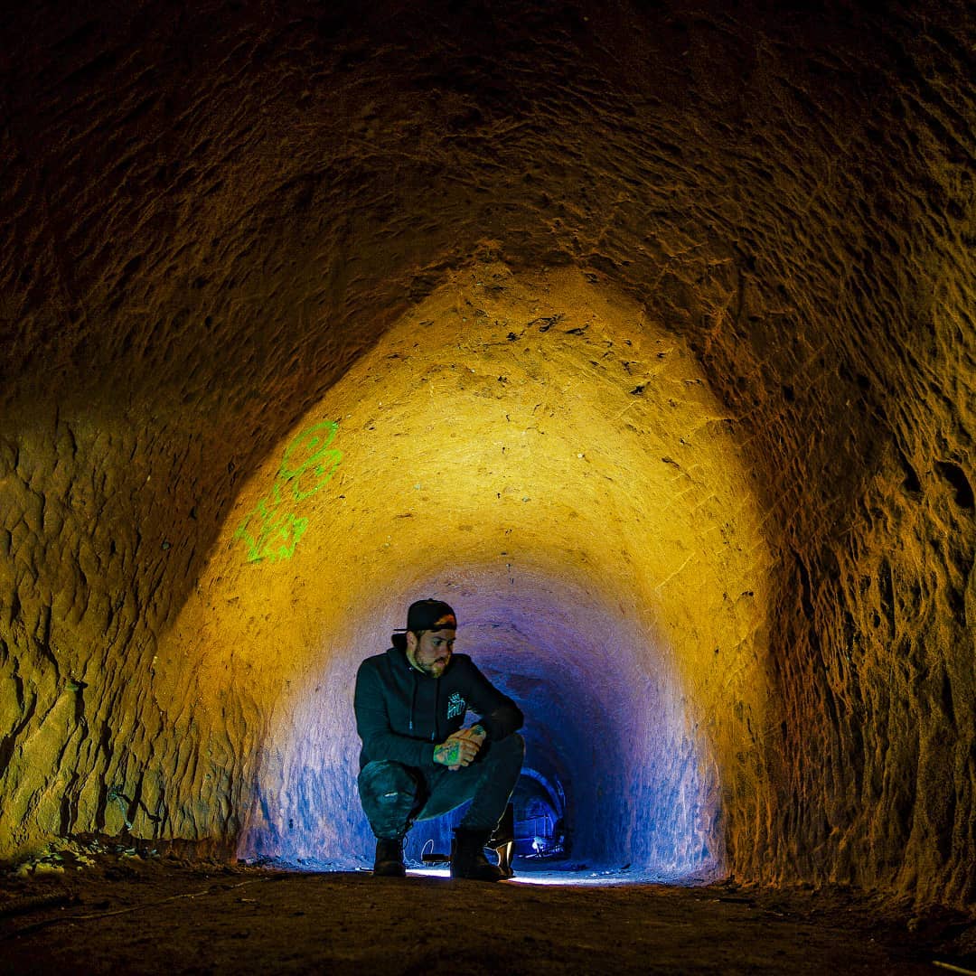 Urban Explorers Go Inside Pink Floyd’s Abandoned Mansion