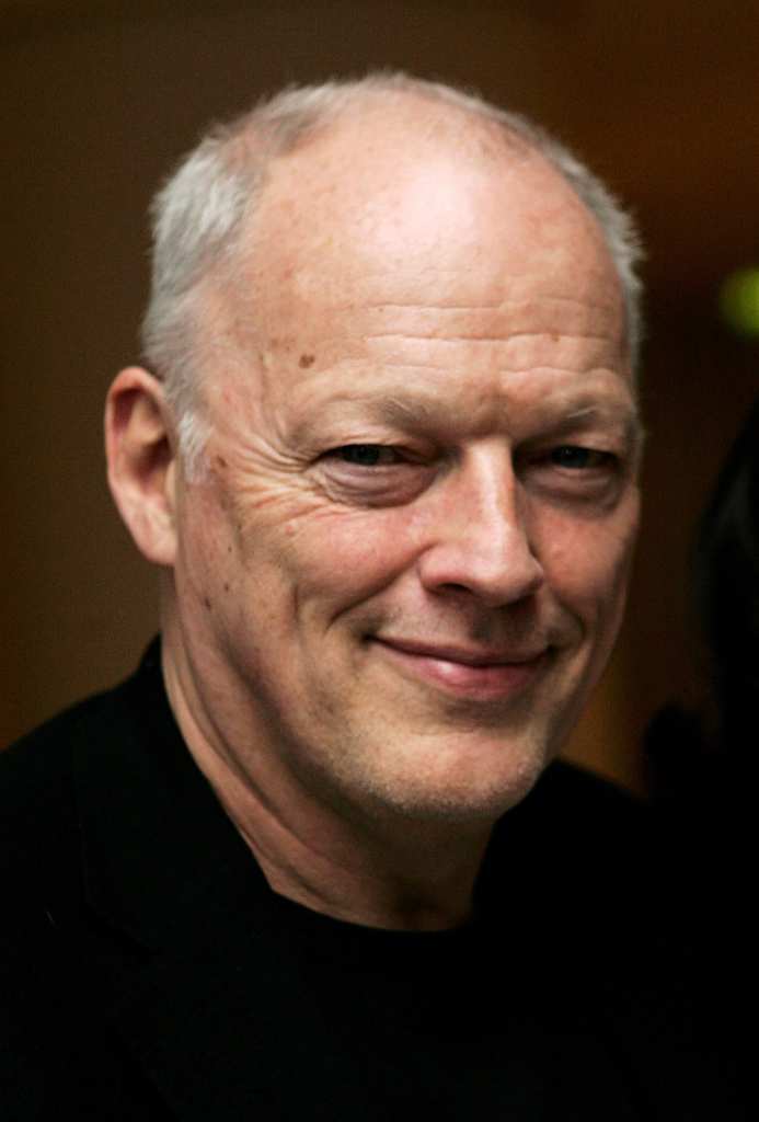 Urban Explorers Go Inside Pink Floyd’s Abandoned Mansion