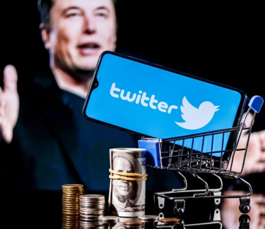 The Internet is Making Fun of How Quickly Elon Musk’s Twitter is Imploding