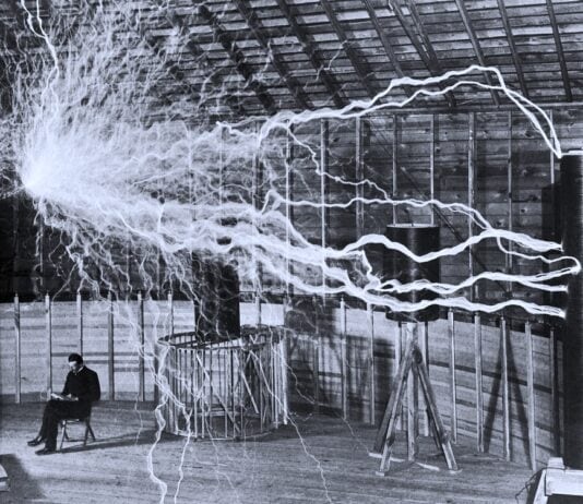 Vintage Photographs That Show Science Has Always Been Mind-Blowing