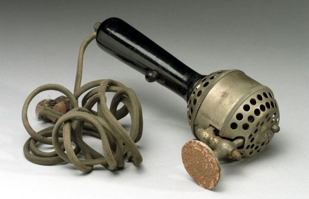 40 Popular Things That Were Invented for Totally Different Purposes