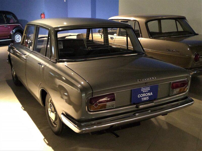 30 Classic Cars That Are 60 in 2025