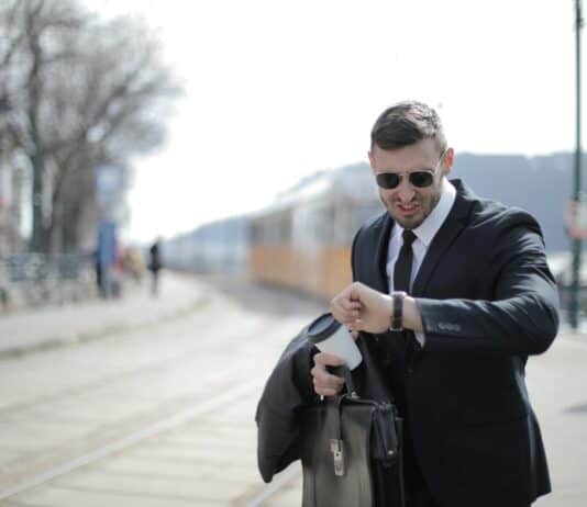 22 Habits You Should Quit After Turning 40