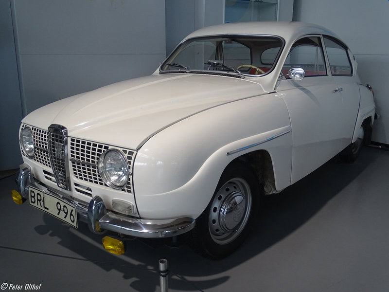 30 Classic Cars That Are 60 in 2025