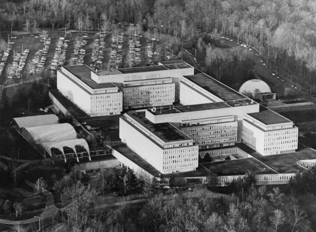 30 Classified Spy Gadgets The Government Never Wanted Public