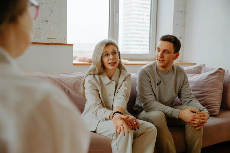 I’ve been a couples therapist for 20 years: Any of these 22 phrases is a red flag in relationships