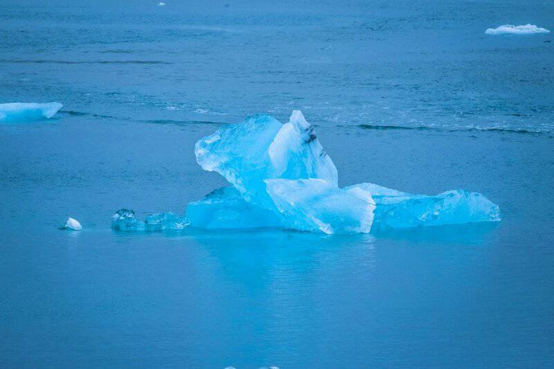 Frozen Ocean World Discovered Between Mars and Jupiter