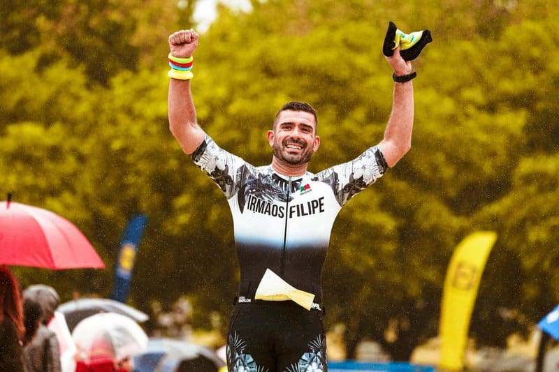 21 Ways to Be a Better Friend, According to Experts