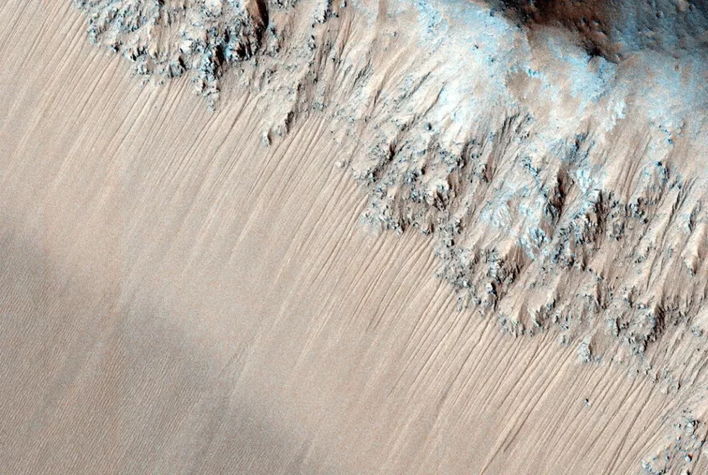 NASA Researchers Discover What Happened to Mars&#8217; Water