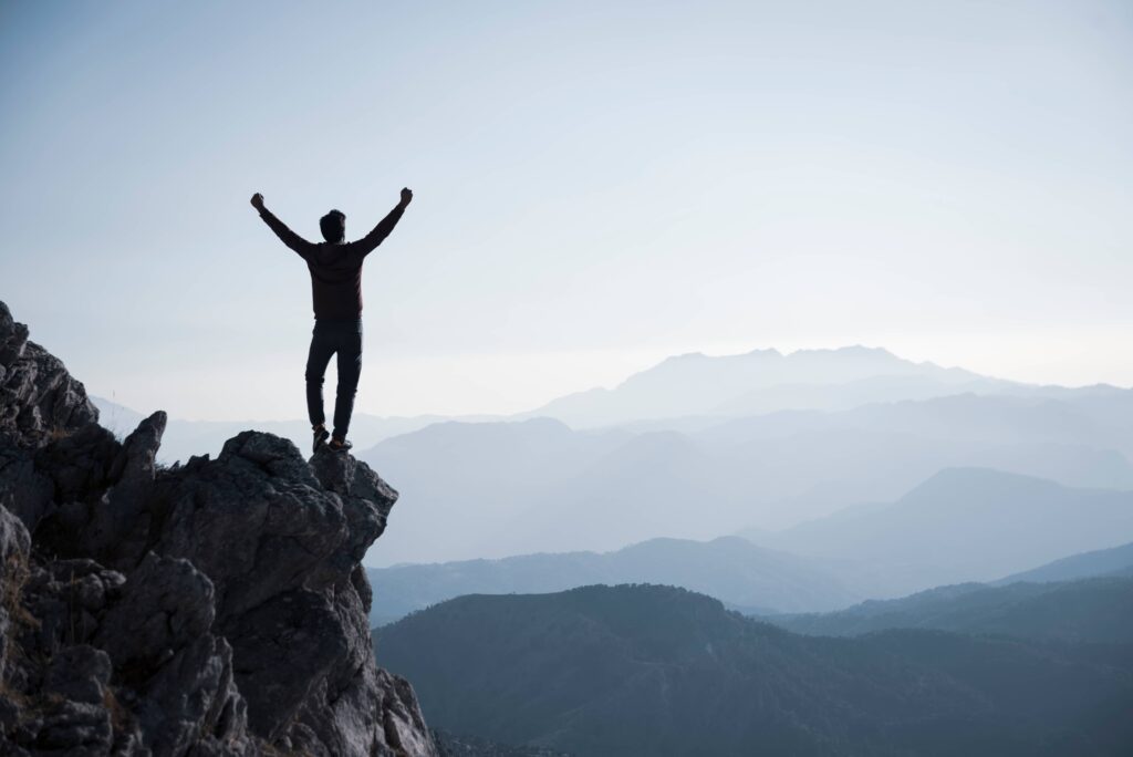 12 Things Mentally Strong People Do and 8 Things They Never Do