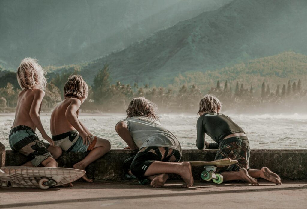 I&#8217;ve studied sibling relationships for 15 years: The 21 childhood patterns that predict adult family harmony