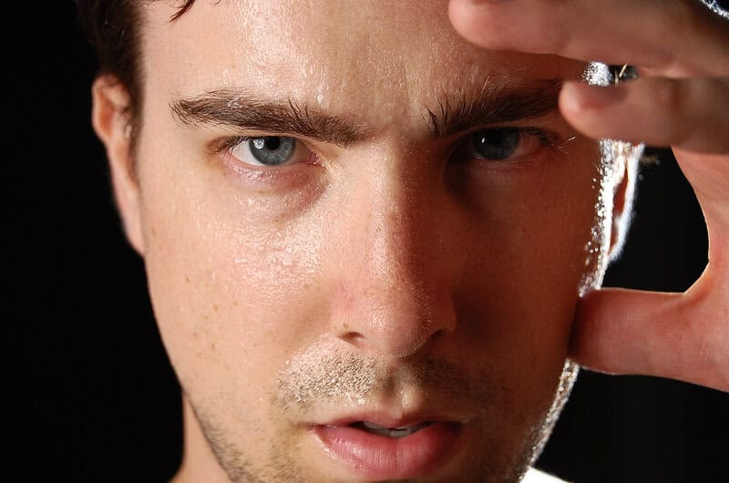 15 Heart Attack Warning Signs + 10 Ways to Protect Yourself That Doctors Swear By