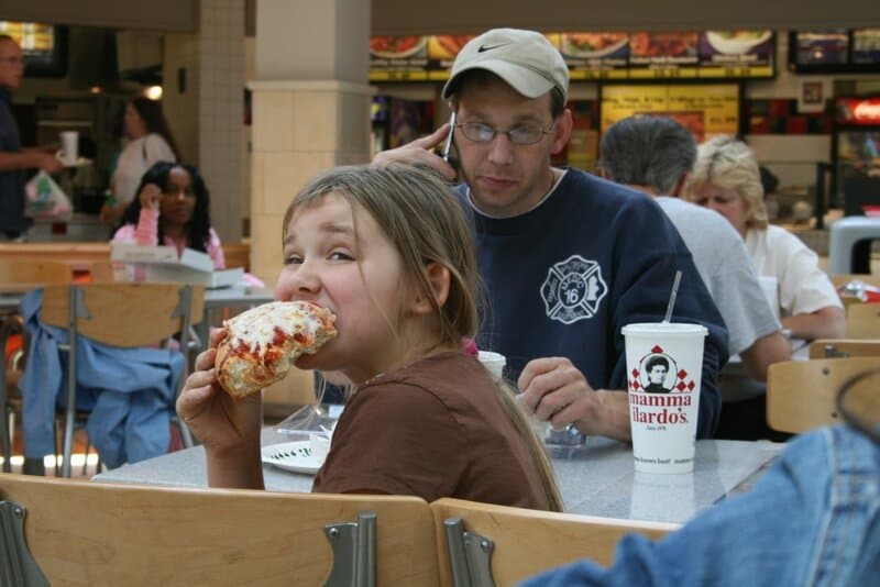 America&#8217;s kids are obese: Experts urge families to watch what they eat