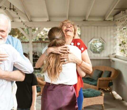 28 Things Adult Children Can Do For Their Aged Parents, According to Experts