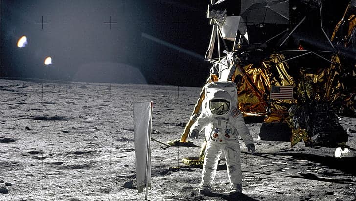 Japanese probe&#8217;s second straight attempt at moon landing a failure