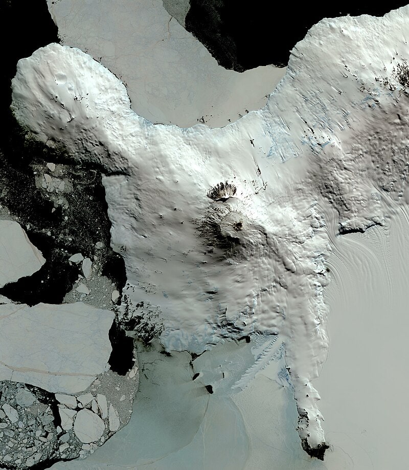 Scientists Discover Lost World Beneath Antarctic Ice