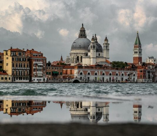 30 Coastal Cities Racing Against Time to Survive Rising Sea Levels