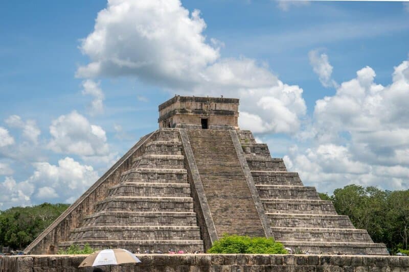 Nearly 3,000-year-old Mayan complex discovered, featuring pyramids and canals