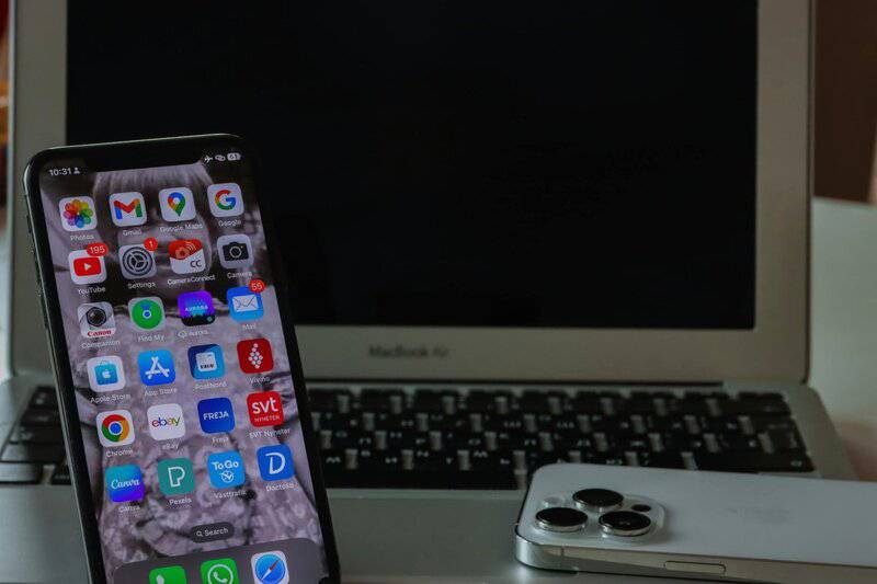 20 Forgotten Smartphone Innovations That Disappeared as Quickly as They Arrived