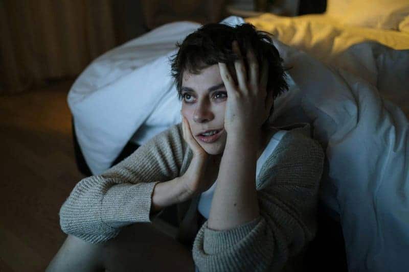 10 Signs You Might Be Struggling With Your Mental Health (And Not Even Realize It)