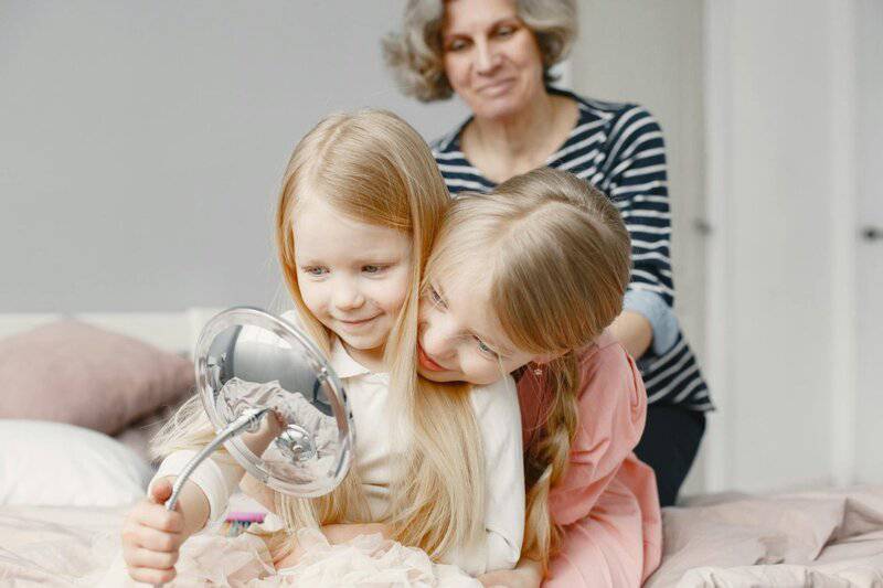 I&#8217;ve studied sibling relationships for 15 years: The 21 childhood patterns that predict adult family harmony