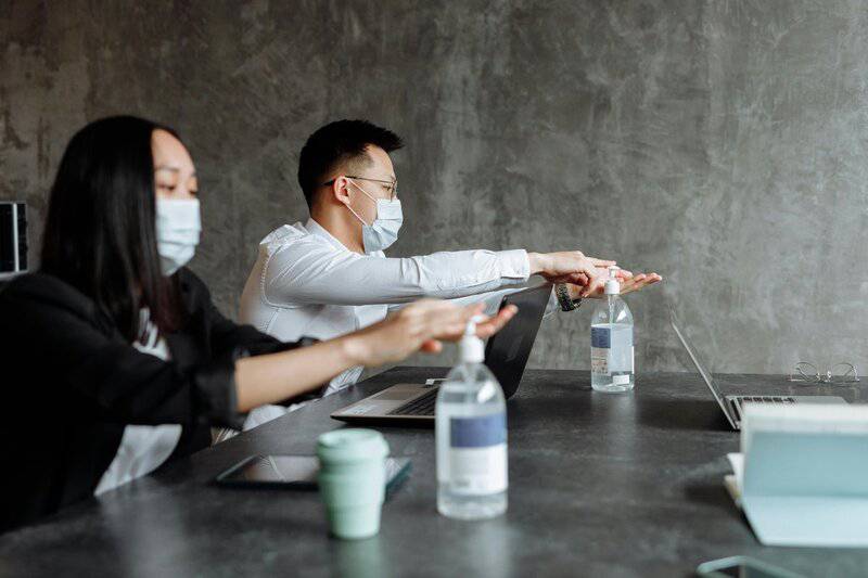 A Neurologist Shares the 20 Habits That Keep Her Brain Sharp Every Week