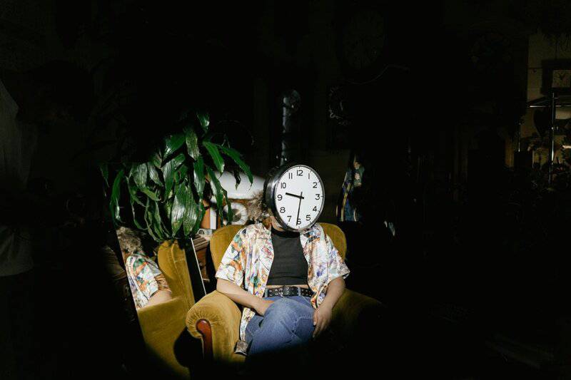 15 Mind-Bending Concepts About Time, According to Physics