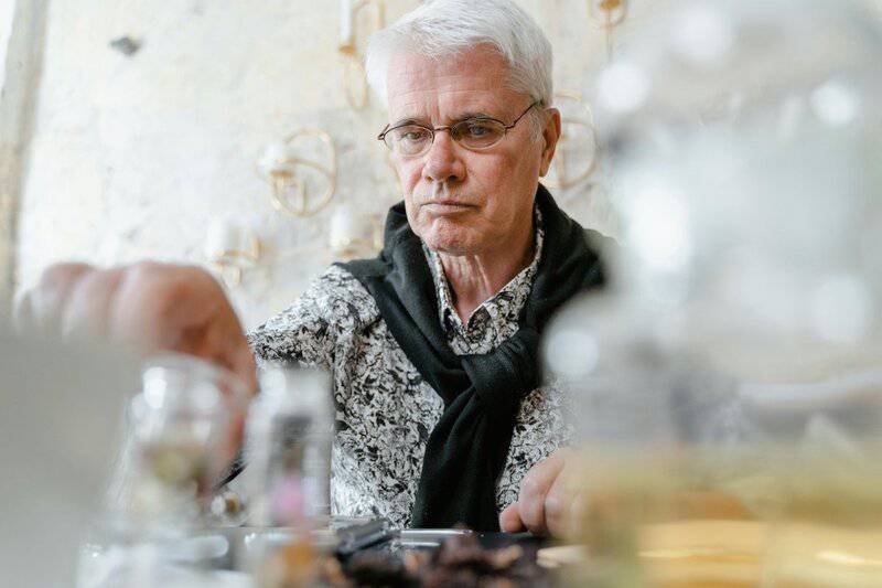 The Science of Attraction Explained — 26 Subconscious Factors That Determine Who You Love