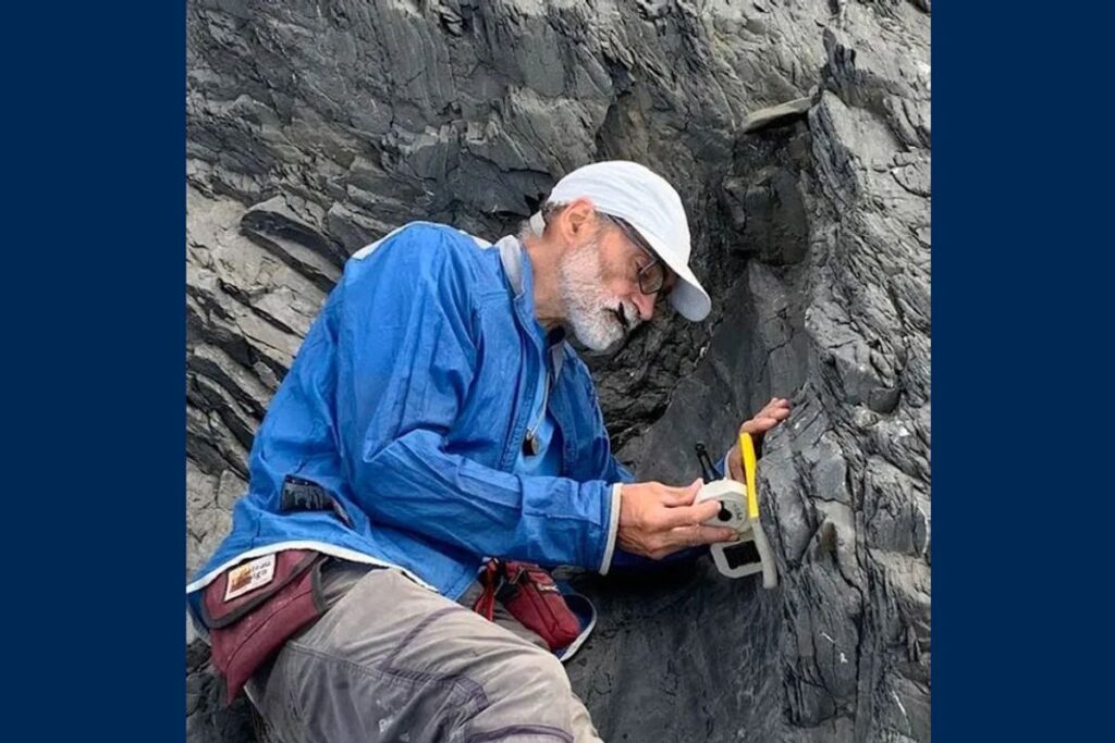 Hidden Volcano Near California Could Blow in 2025 – Scientists Sound the Alarm