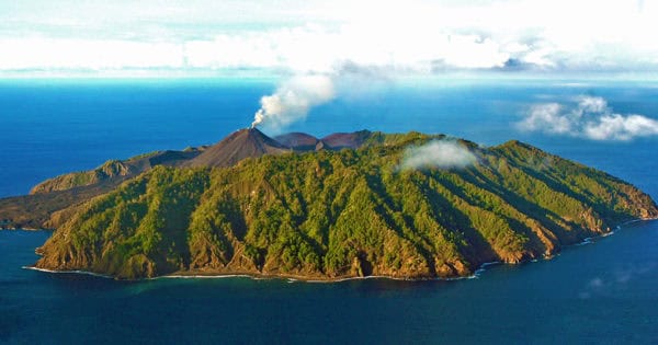Volcanic Genesis: How 2025&#8217;s Most Dramatic Island Formation Reveals Earth&#8217;s Creative Power