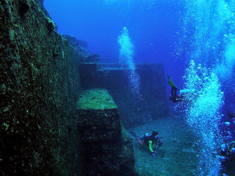 Japan&#8217;s Underwater Mystery: Is the 10,000-Year-Old Yonaguni Monument Nature or Ancient Architecture?