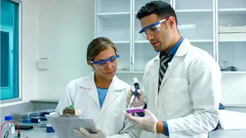 Why Some People Never Get Sick—The Genetic Lottery That Creates Super Immune Systems