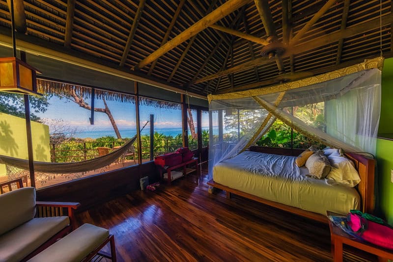 Carbon-Neutral Adventures: How Costa Rica&#8217;s Eco-Lodges Are Redefining Responsible Travel