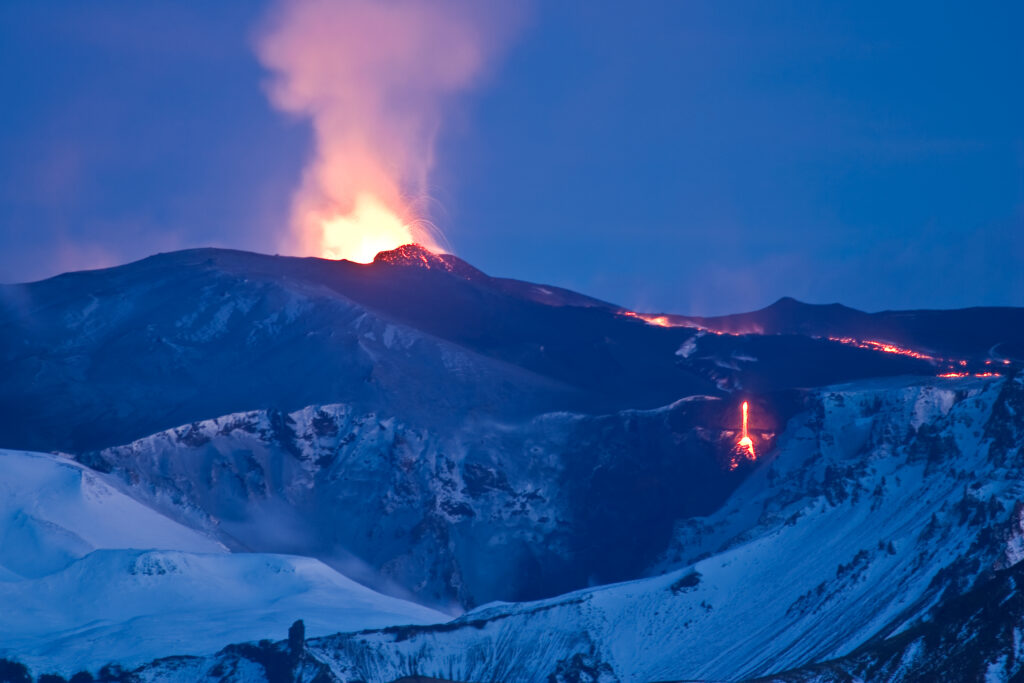 Volcanic Genesis: How 2025&#8217;s Most Dramatic Island Formation Reveals Earth&#8217;s Creative Power