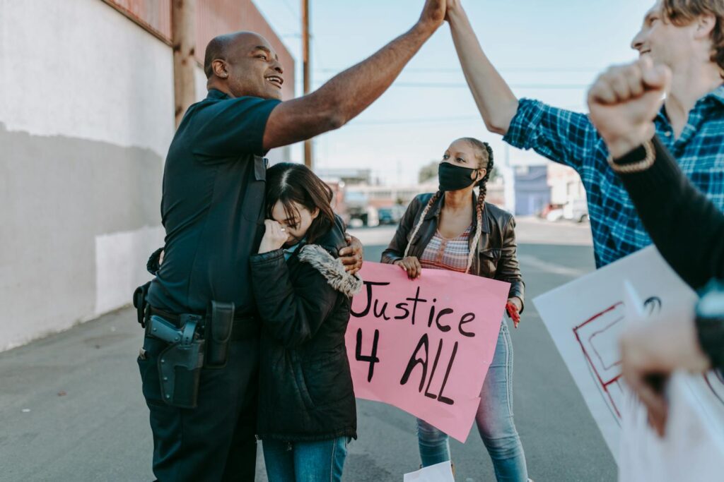 30 Subtle Signs that Someone is a Good Person