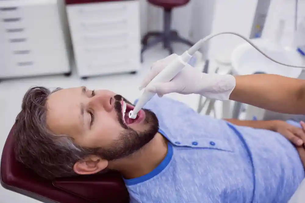 The Surprising Link Between Dental Health and Heart Disease in Seniors
