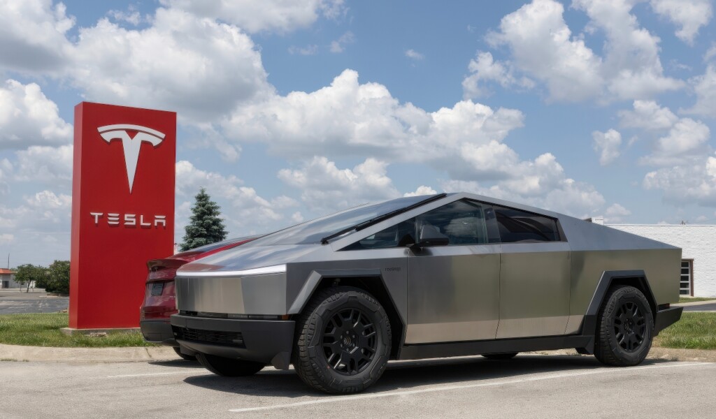 15 Reasons Why Tesla’s Cybertruck Has Been Such a Flop