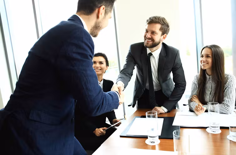 The Bias Blind Spot: Why Smart People Make Stupid Choices (And How to Stop)