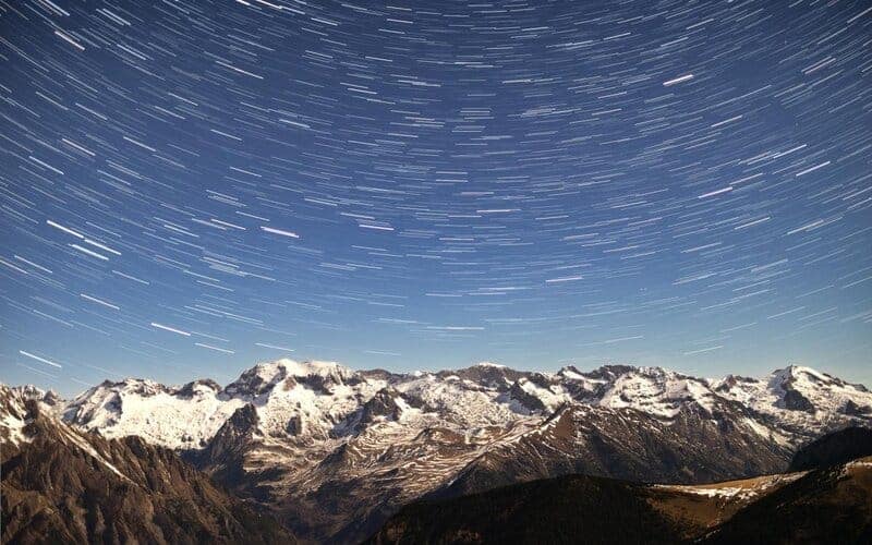 How Space Travel Literally Turns Astronauts Into Time Travelers