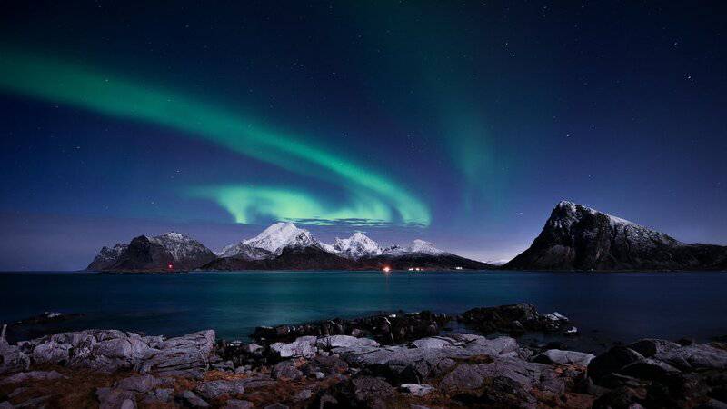 Aurora Alert: How 2025&#8217;s Peak Solar Activity Creates Once-in-a-Lifetime Light Shows