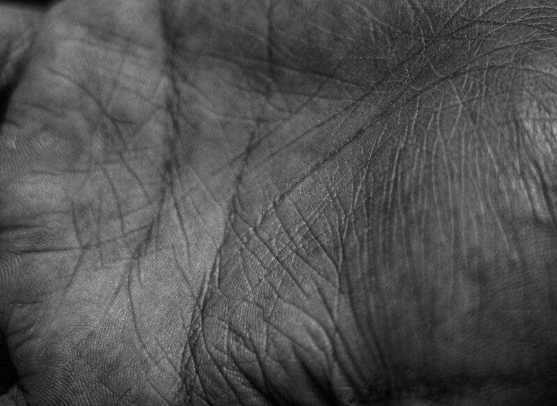 Scientists Discover Why Some People Are 100X More Attractive to Mosquitoes (And It&#8217;s 67% Genetic)