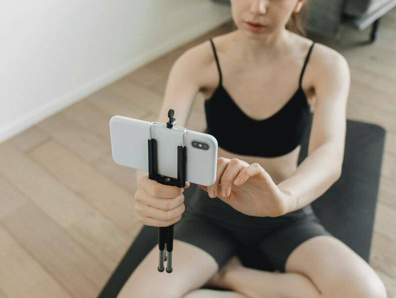 Why Your Smartphone Knows You&#8217;re Sick Before You Do