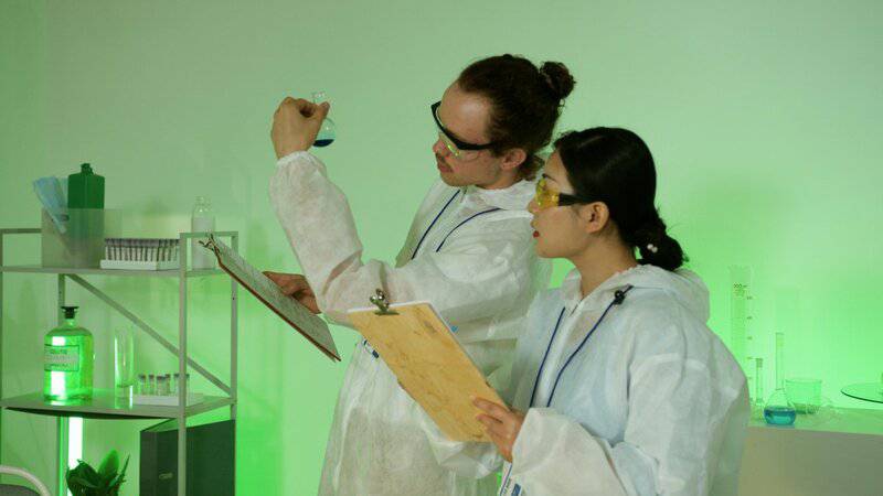 Scientists Create &#8216;Time Crystals&#8217; That Exhibit Perpetual Motion at Quantum Level