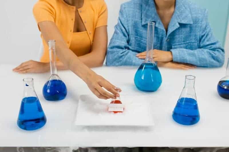 Multiple goals, multiple solutions, plenty of second-guessing and revising − Here’s how science really works