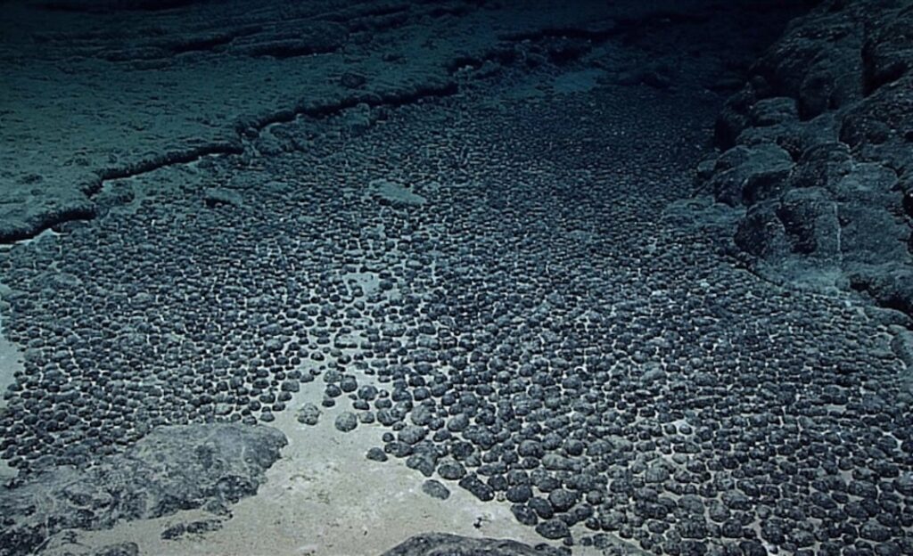 Dark Oxygen Discovery Rewrites Ocean Science: Deep-Sea Rocks Are Natural Batteries